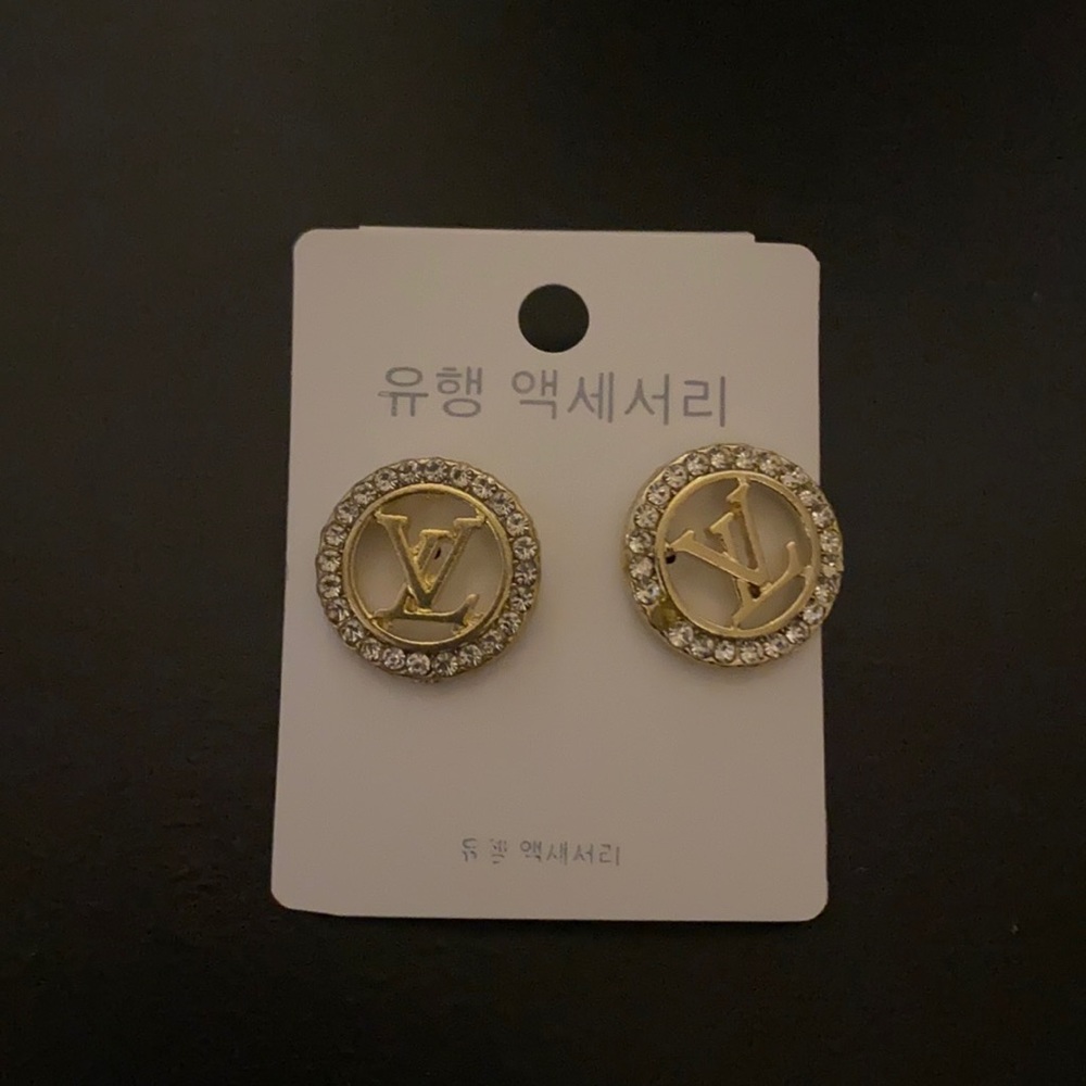 Earring